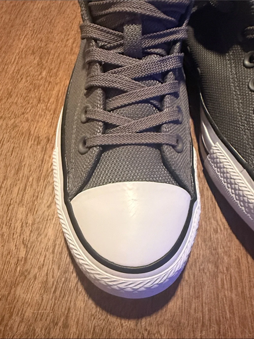 CONVERSE Low Top - 9 - Picture 7 of 12